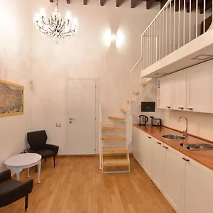Izzhome Center Cozy Appartement