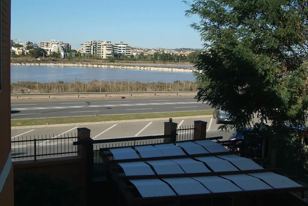 B&Beach Cagliari Guest House Appartamento